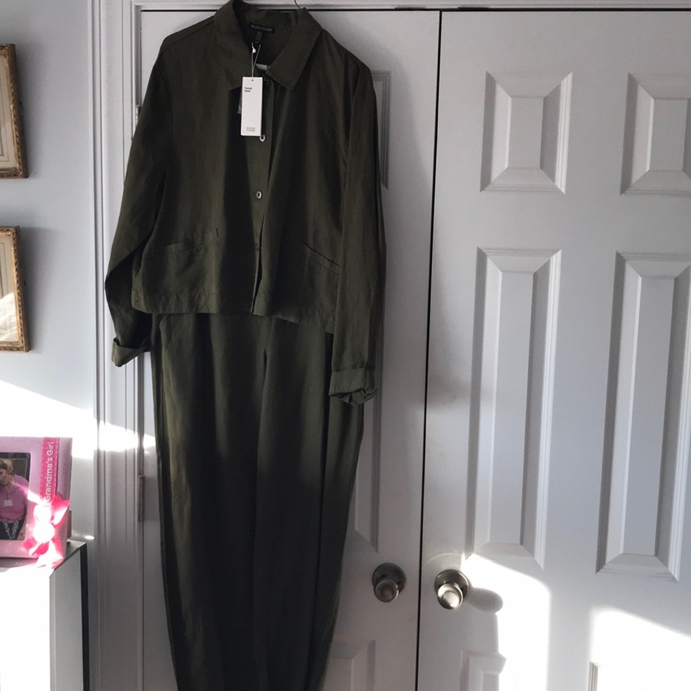 Olive Eileen Fisher suit Medium